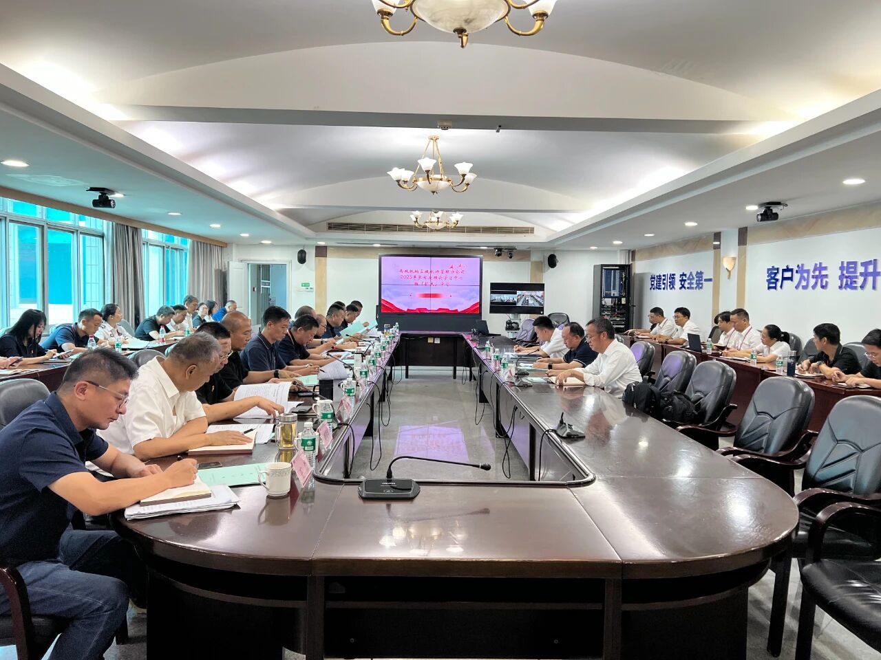 7bcdf644707d4febfaecd11a31d79c01.jpg 7bcdf644707d4febfaecd11a31d79c01.jpg